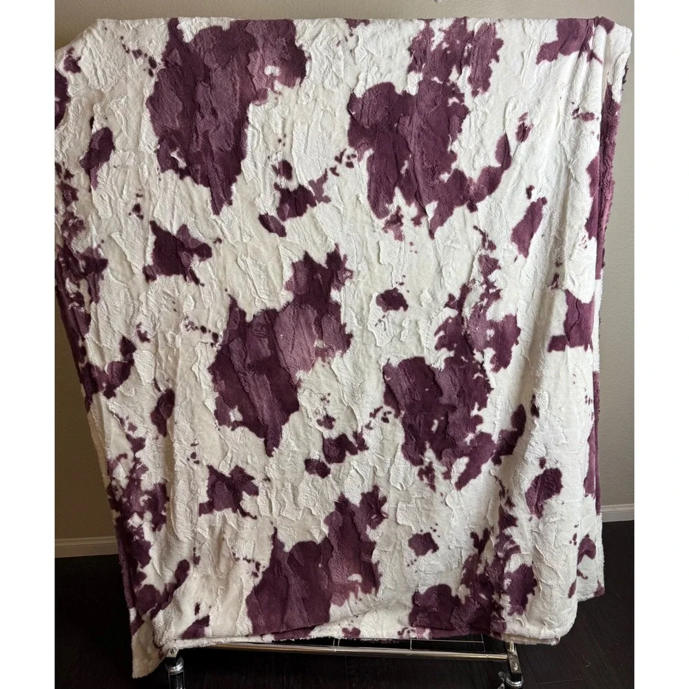 Sew Sweet Minky 82x57 Throw Blanket Plum Purple Cow Print Patchwork Plush USA